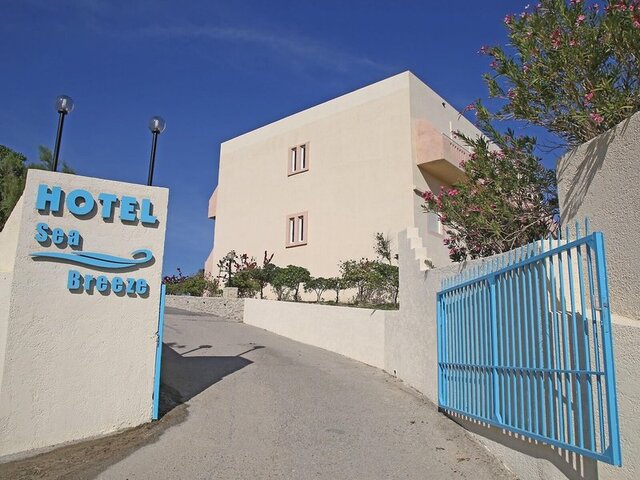 Hotel Sea Breeze ★★