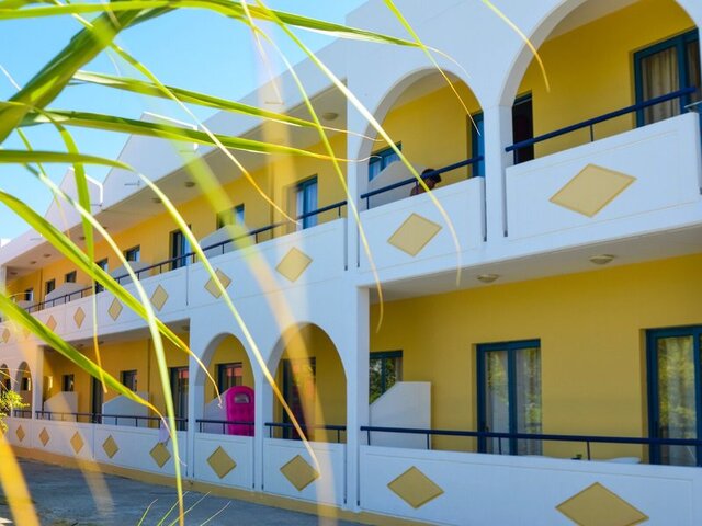 Stegna Star Apartments ★★★