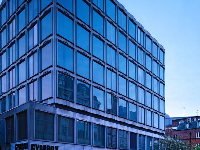 St Martins Lane ★★★★★