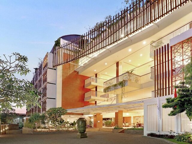 FOX Hotel Jimbaran Beach Bali ★★★★