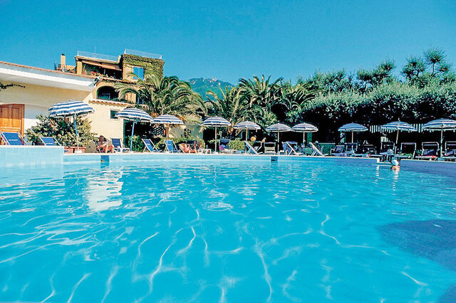 Hotel La Scogliera ★★★★