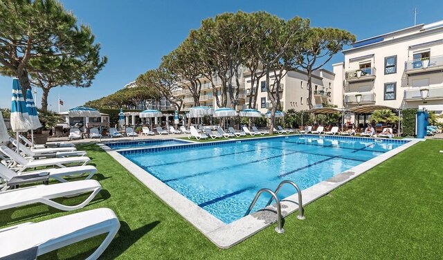 Excelsior ★★★★