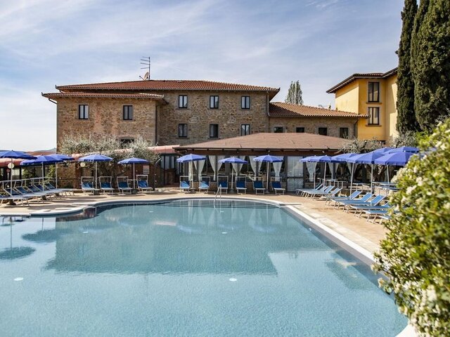 Villa Paradiso  ★★★★