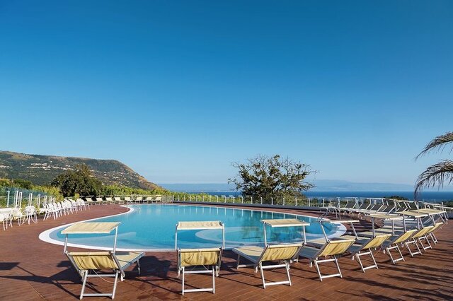 Luzia Agriresort ★★★★