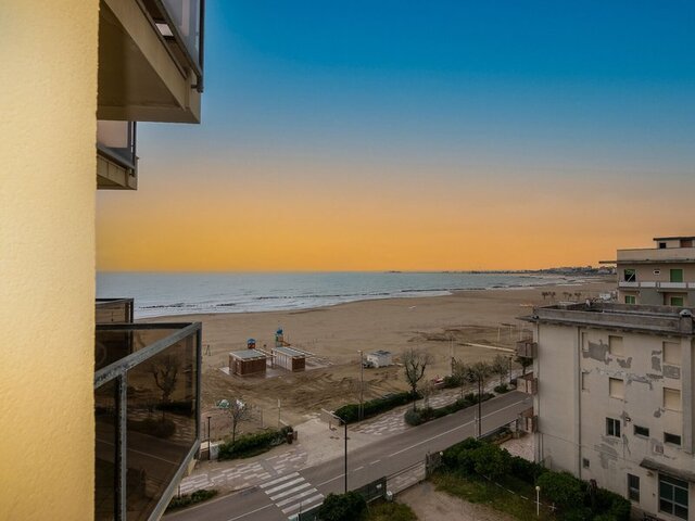 Hotel Crown ★★★