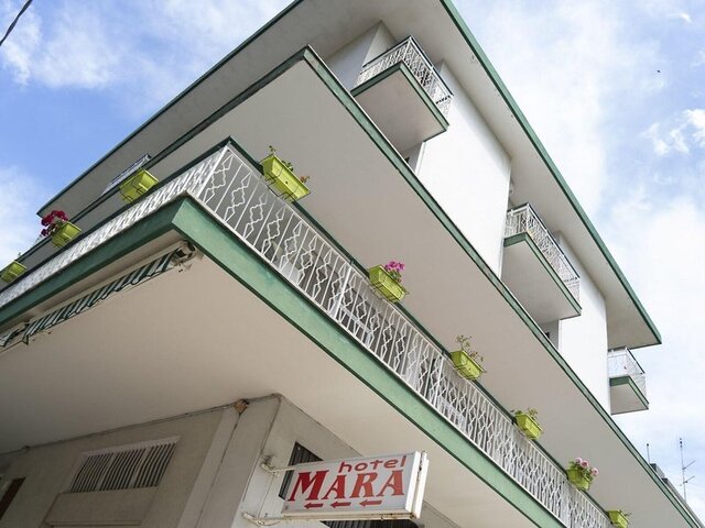 Hotel Mara ★