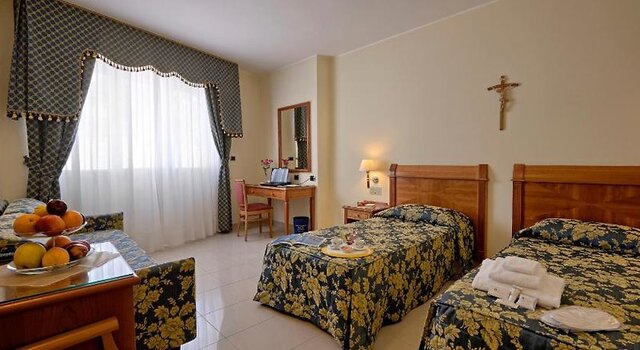 Centro Di Spiritualità Padre Pio ★★★★