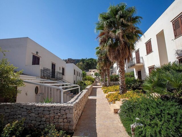 Villaggio Cala Mancina ★★★★