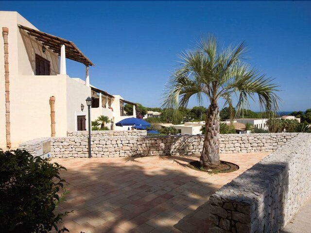 Villaggio Cala Mancina ★★★★