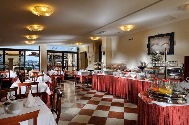 Russo Palace ★★★★