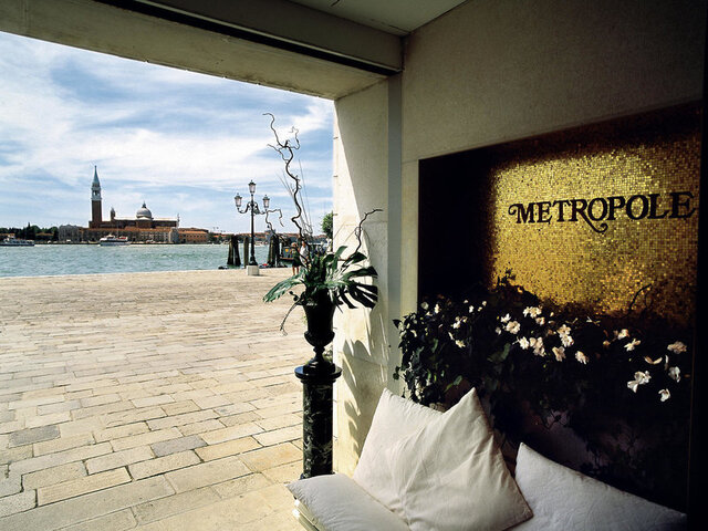 Metropole Hotel ★★★★★