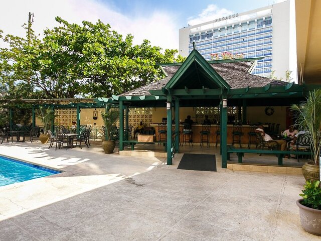 The Courtleigh Hotel & Suites ★★★★