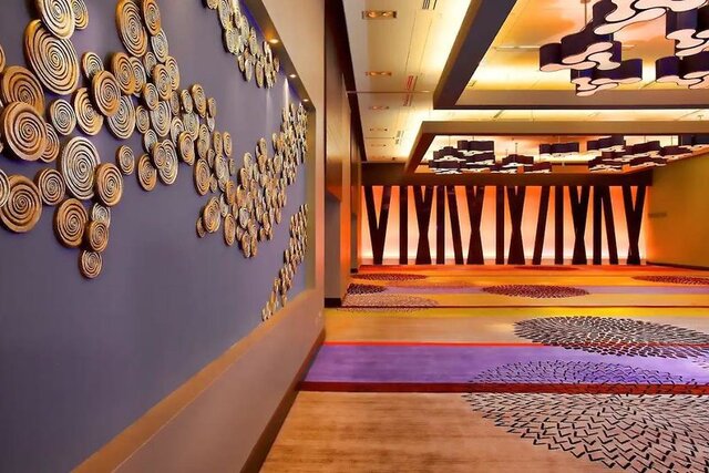 DoubleTree by Hilton Montreal ★★★★