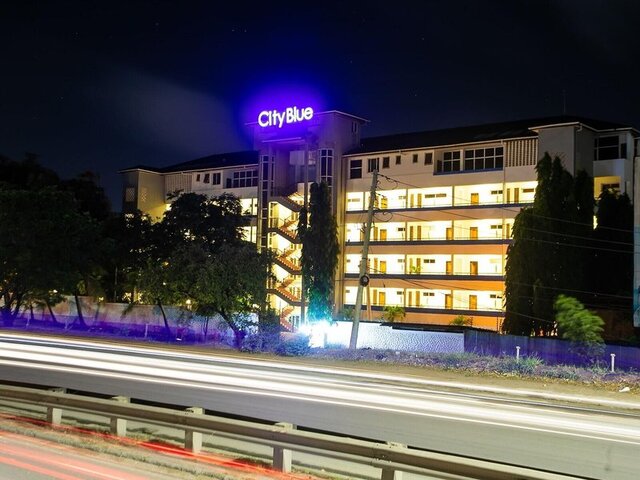 CityBlue Creekside Hotel & Suites ★★★★