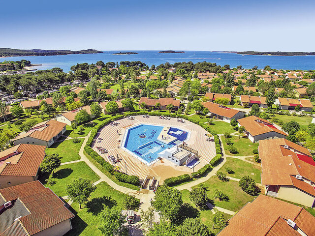 Happy Camp Bi Village ★★★