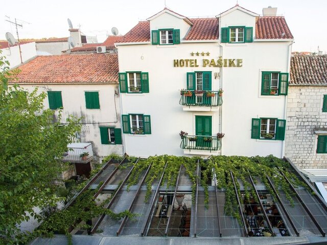 Heritage Hotel Pasike ★★★★
