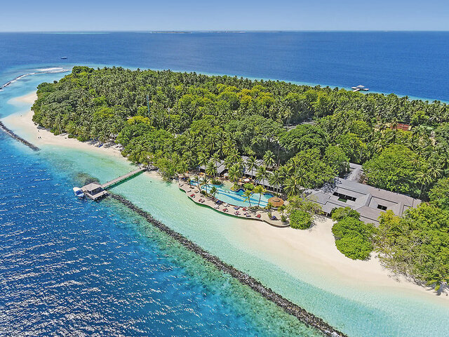 Royal Island Resort ★★★★