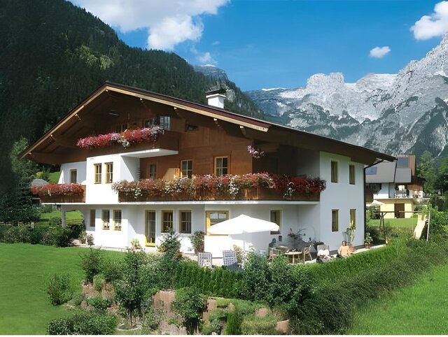 Almchalet Alpenflora ★★★★