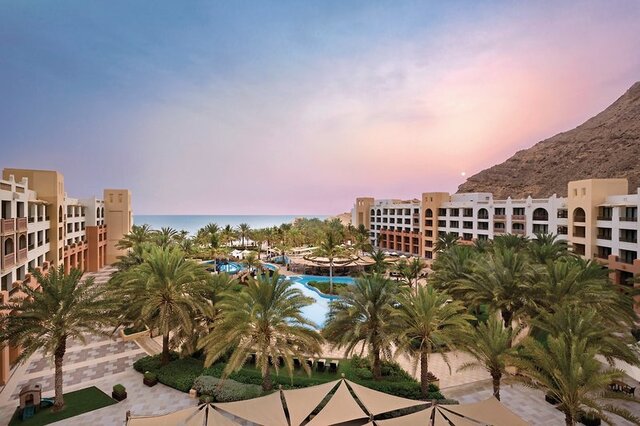 Double Tree by Hilton Muscat Al Waha ehem. Shangri-La Al Waha ★★★★★