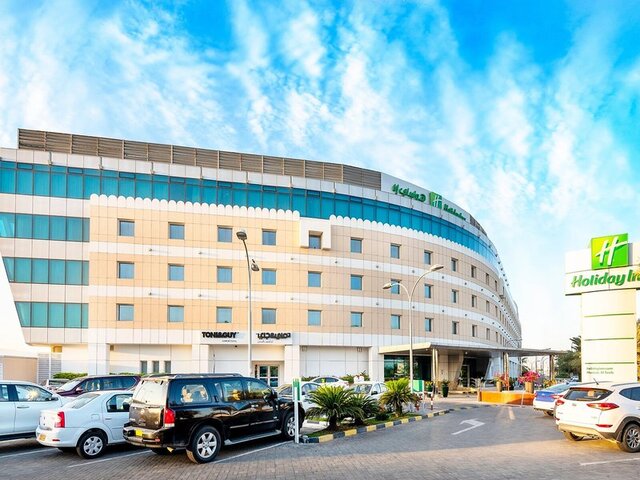 Holiday Inn Muscat Al Seeb ★★★★