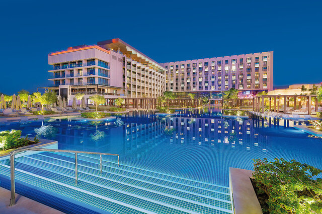 W Muscat ★★★★★