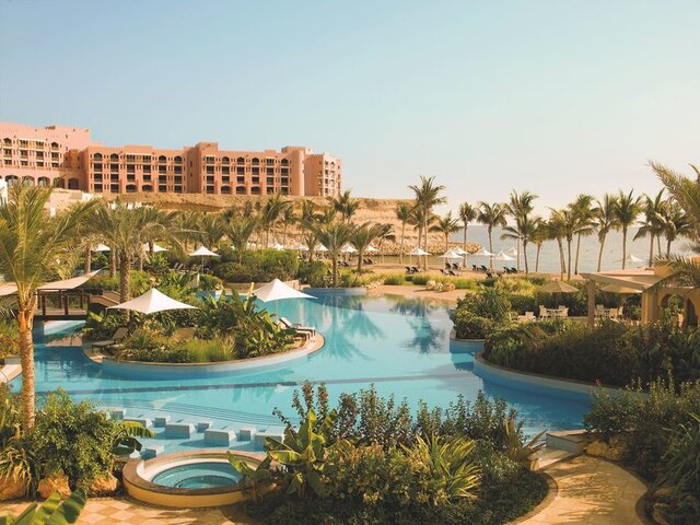 Hilton Muscat Al Bandar ★★★★★