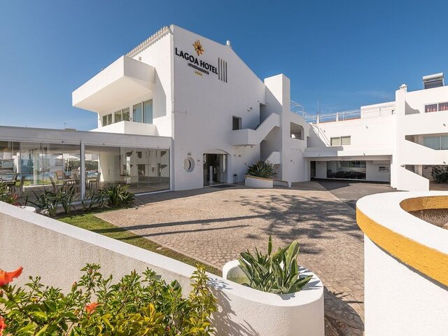 Lagoa Hotel ★★★★