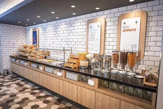 Holiday Inn Express Geneva Airport ★★★