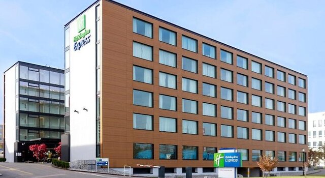 Holiday Inn Express Zürich Airport ★★★