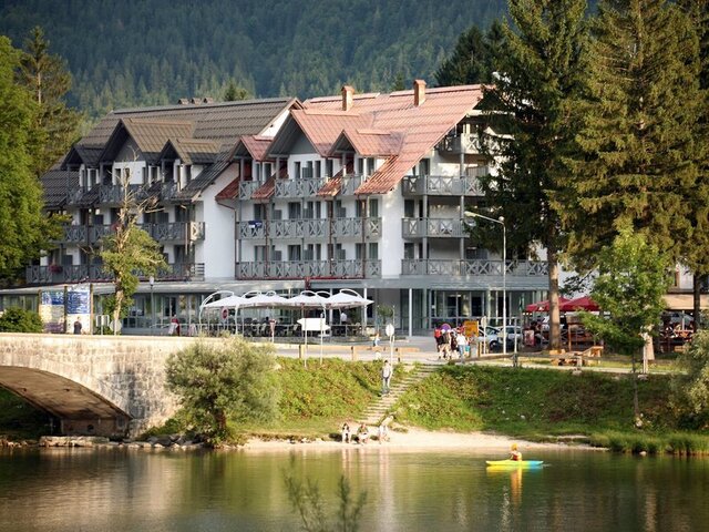 Hotel Jezero ★★★★