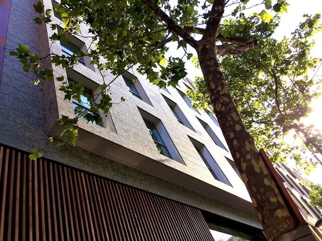 Arya Stadium Hotel ★★★