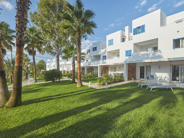 Cala Llenya Resort Ibiza ★★★★