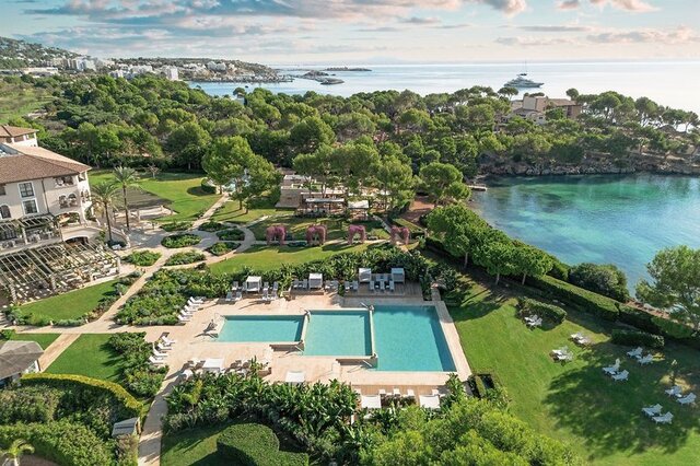 The St. Regis Mardavall Mallorca Resort ★★★★★★