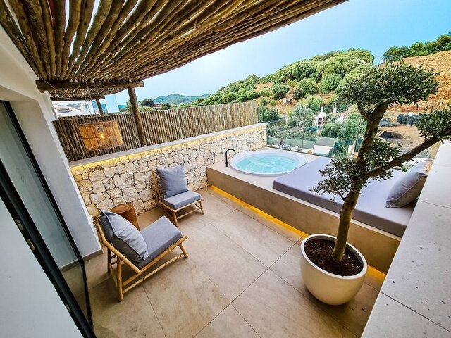 S´Estancia Suites ★★★★