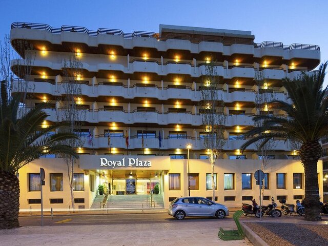 Royal Plaza ★★★★