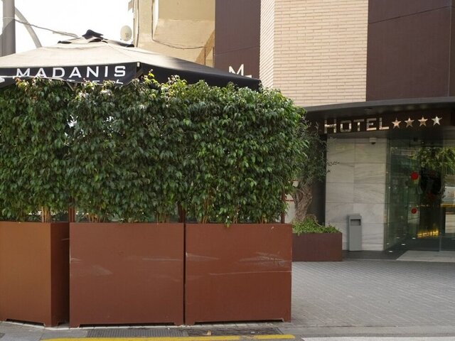 Hotel Madanis ★★★★