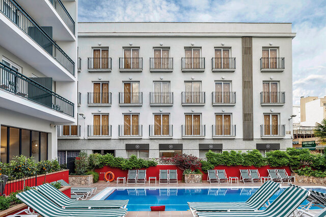 AQUA Hotel Bertran Park ★★★★