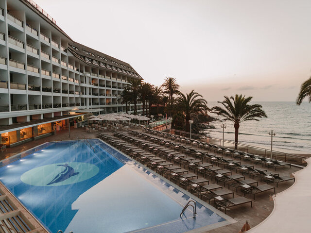 DON GREGORY by Dunas ★★★★