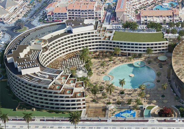 Mediterranean Palace ★★★★★