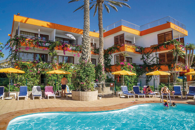 San Nicolas ★★★