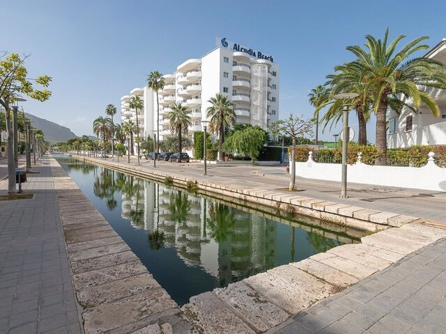 Alcudia Beach Apartments ★★★