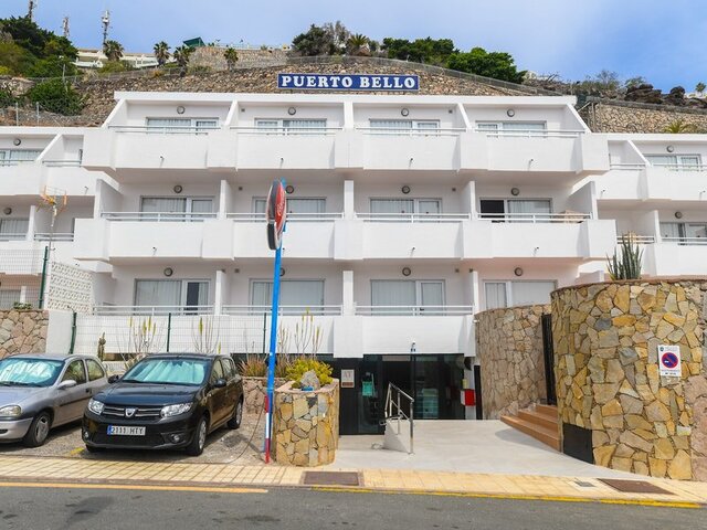 Apartamentos LIVVO Puerto Bello ★★