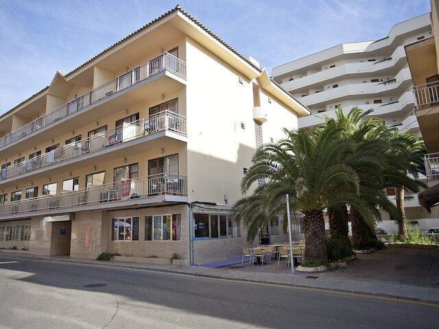 BJ Playa Blanca ★★