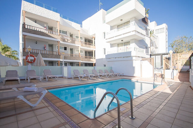 Apartamentos LIVVO Taraha ★★★