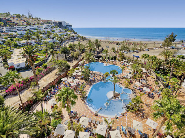 Corallium Beach by Lopesa ★★★★