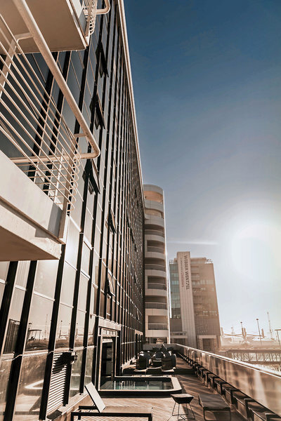The Onyx Apartment Hotel ★★★★