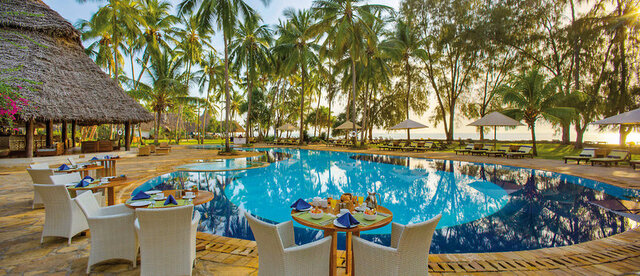 Bluebay Beach Resort & Spa ★★★★★