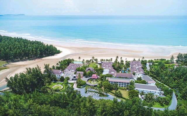 Apsara Beachfront Resort ★★★★
