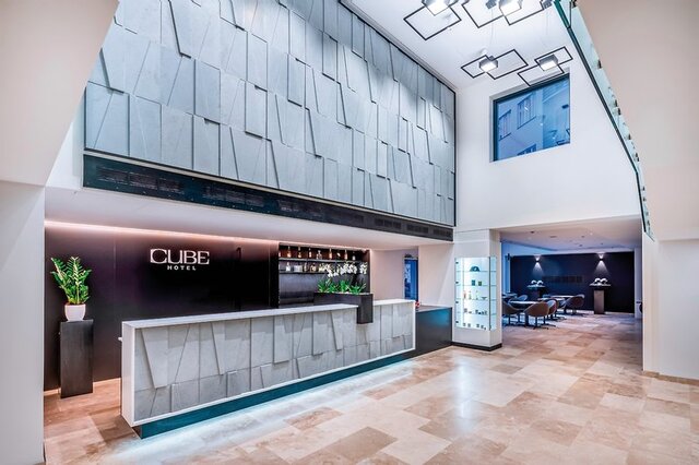 Hotel CUBE ★★★