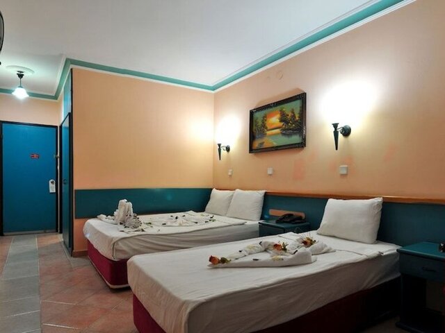 Kleopatra Sun Light Hotel ★★★